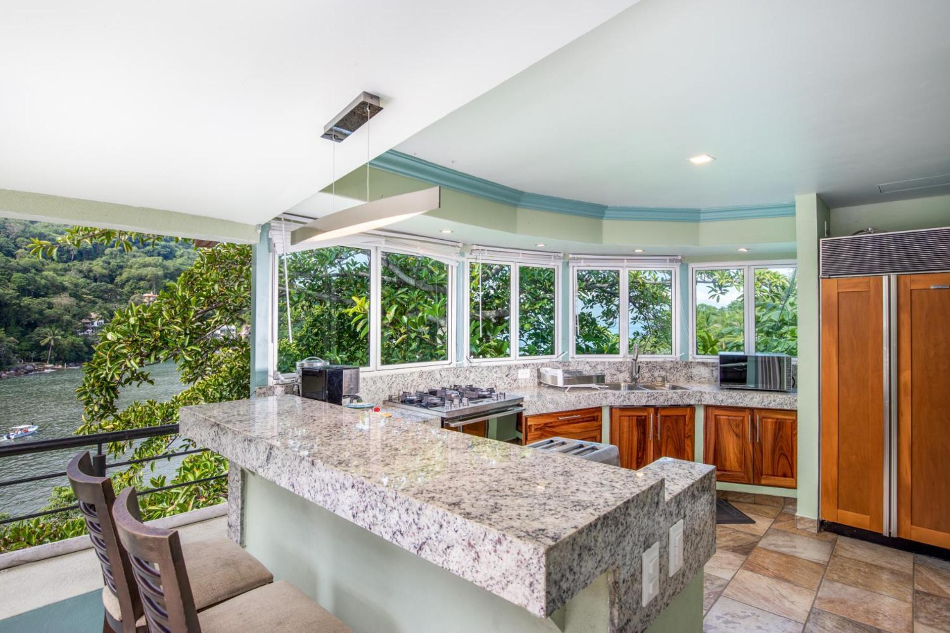 Family Vacation Home, Frontage Apartment *